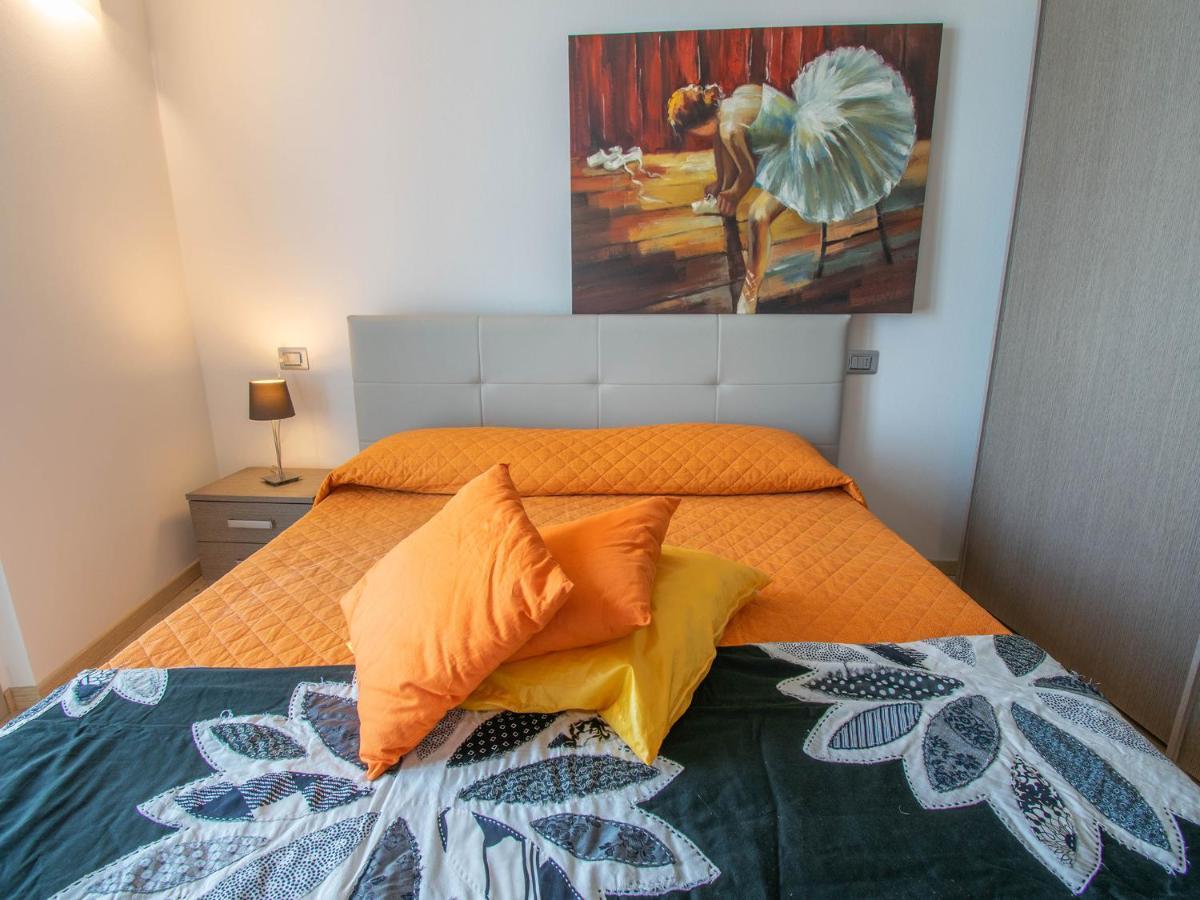 Van Gogh - Beautiful Lake Iseo View And Swimming Pool Parzanica Exterior foto
